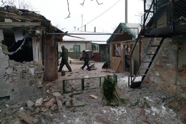 Авдеевка пережила еще одну тяжелую ночь (фото)