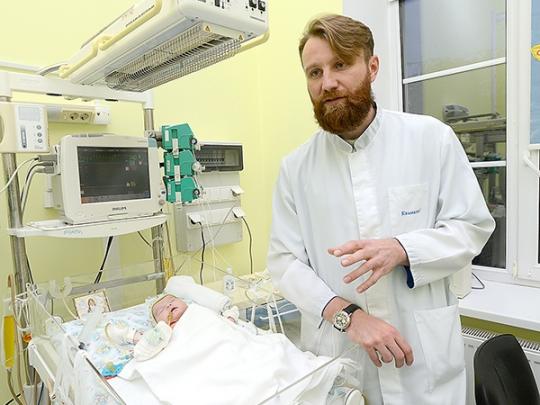 Киевские кардиохирурги прооперировали ребенка в первые часы после рождения, использовав пуповинную кровь