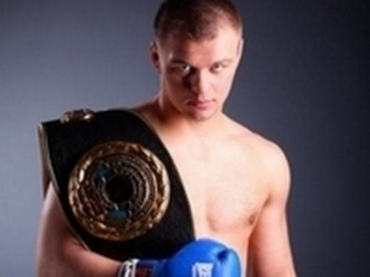 Украинский боксер Глазков может выйти на чемпионский бой под российским флагом