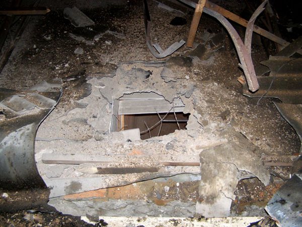 Управление полиции в Ровно обстреляли из гранатомета (фото)