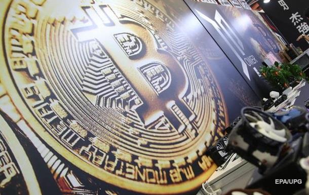 Цена биткоина опустилась ниже $6 тысяч