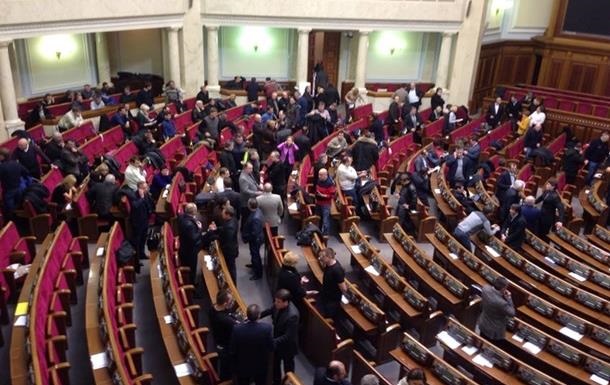 Фракцию ПР покинули уже 16 депутатов