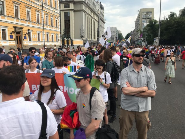 Головні новини 23 червня: провокації на Марші рівності в Україні та низка скандалів у Нацполіції