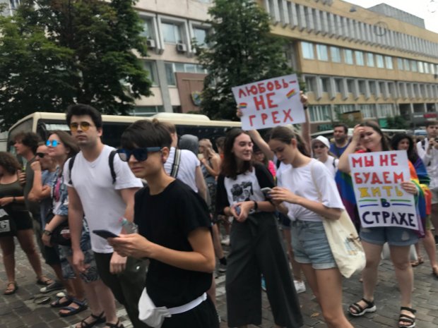 Головні новини 23 червня: провокації на Марші рівності в Україні та низка скандалів у Нацполіції