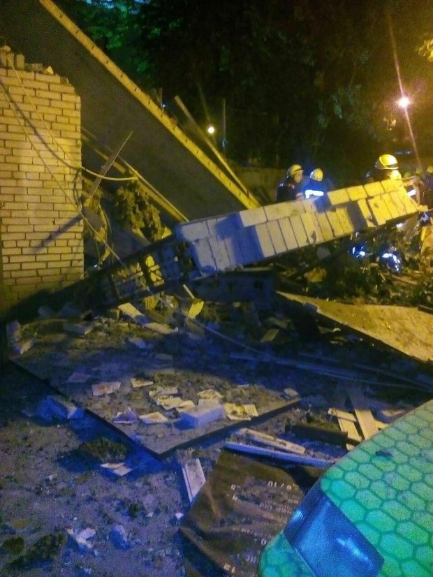 Громкий взрыв в центре Киева: какова причина и детали