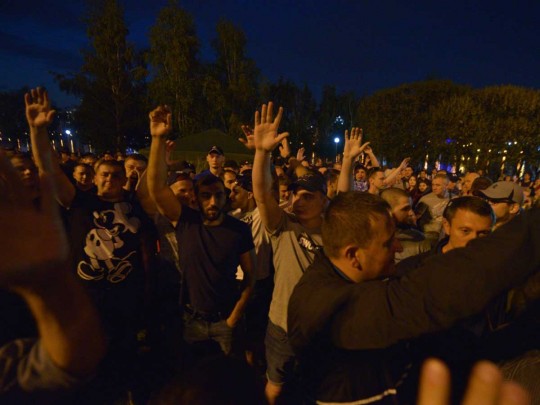 Кто не скачет, тот за храм: в Екатеринбурге продолжается акция протеста против застройки сквера (видео)