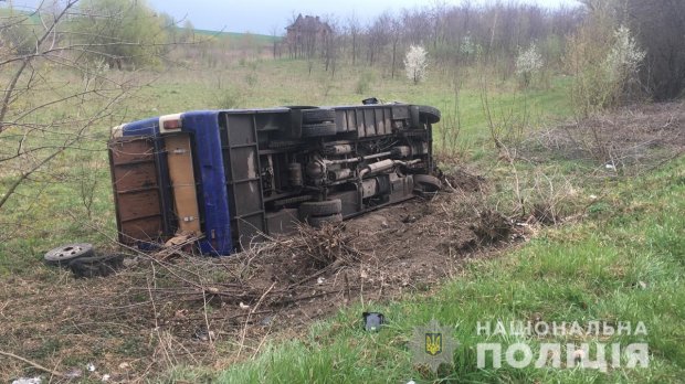 Легковушка столкнулась с автобусом под Луцком: много погибших и пострадавших, в том числе дети