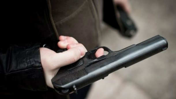 На Днепропетровщине подросток выстрелил брату в голову: детали
