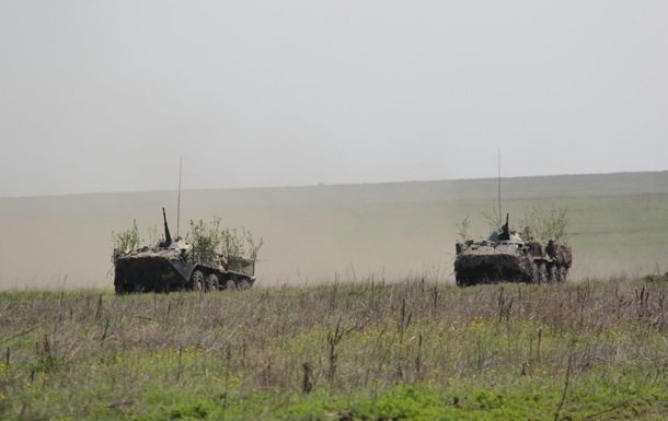 На Донбассе за день 18 обстрелов, ранен боец ВСУ