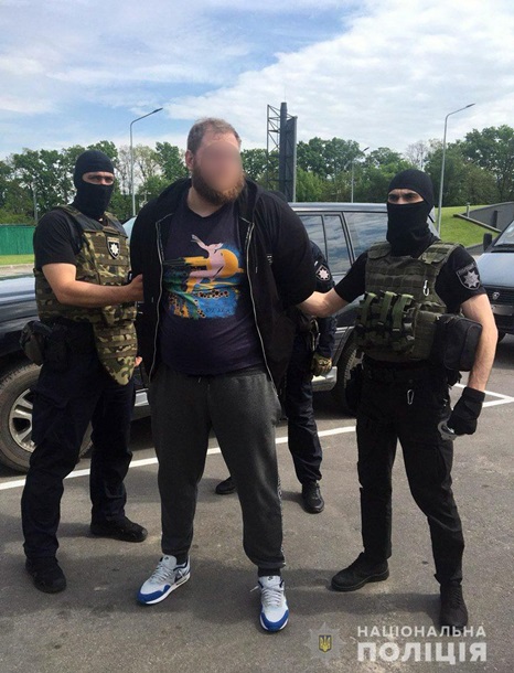 На Киевщине задержали сбежавшего из психбольницы сумоиста