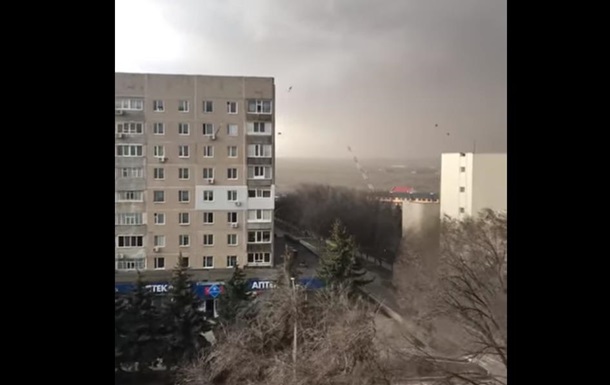 На Николаевщине ветер снес вышку мобильной связи