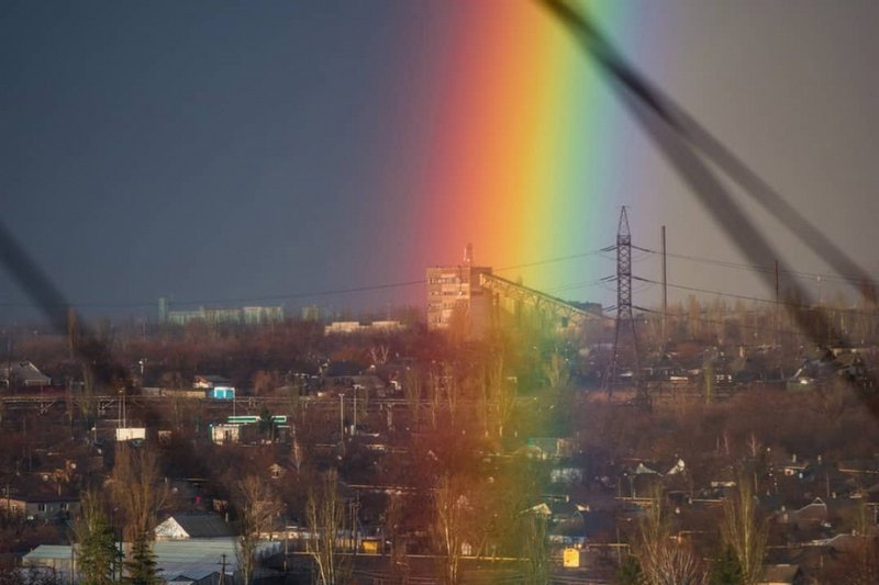 Над Донецком появилась двойная радуга (фото)
