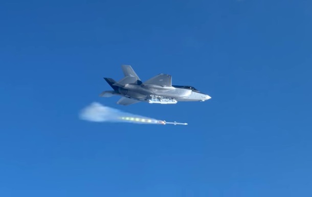 Норвегия провела пуски ракет с истребителя F-35A