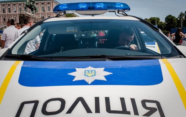 Под Киевом патрульные сбили ребенка на переходе