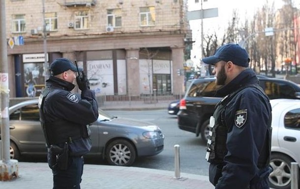 Полиция усилила патрулирование Киева