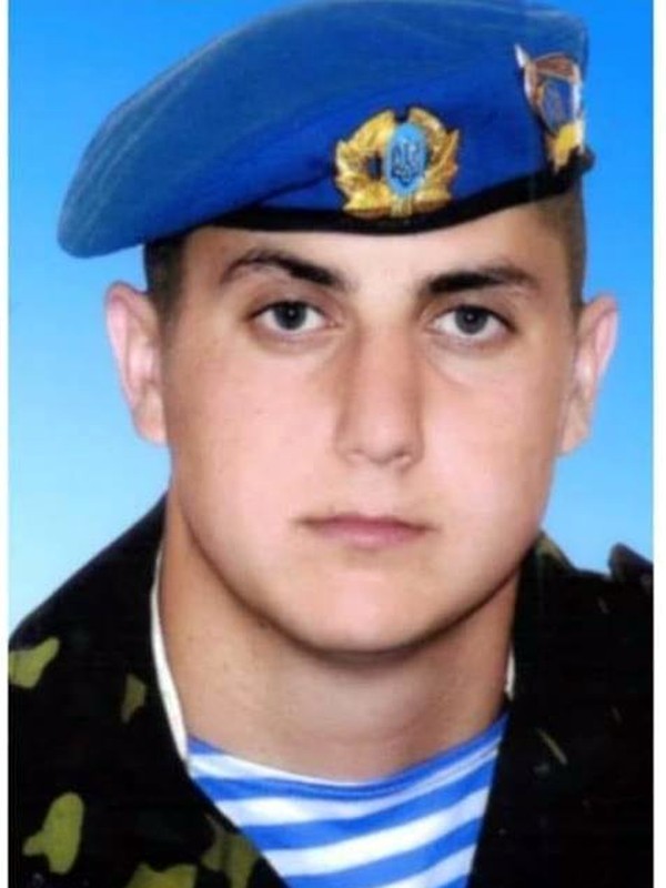 После газовой атаки боевиков в ДАП легкие у меня будто парализовало, — «киборг» Иван Шостак