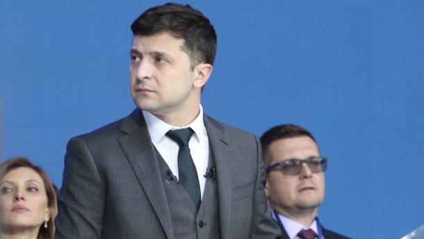 Позорно и подло, – Зеленский о смертельном обстреле санитарного автомобиля на Донбассе
