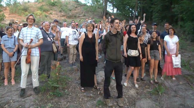 Протасів Яр розбрату: хто з Адміністрації Зеленського засвітився у скандальній забудові