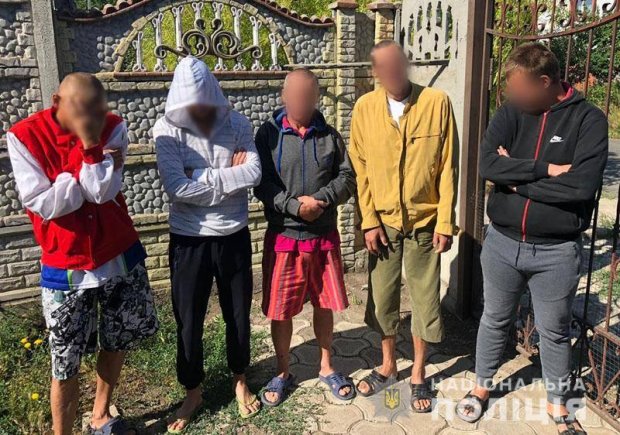 Россиянин удерживал в трудовом рабстве 100 украинцев: фото