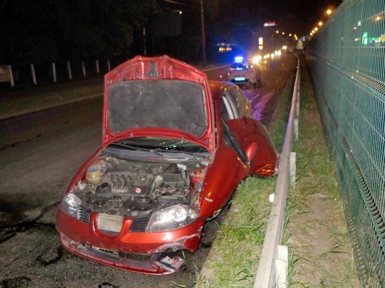 Смертельное ДТП на Курбаса в Киеве: SEAT без колеса и водителя «пролетел» около двухсот метров