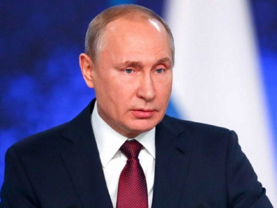 «Спасибо деду за победу»: хоккейный «триумф» Путина изобразили меткой карикатурой