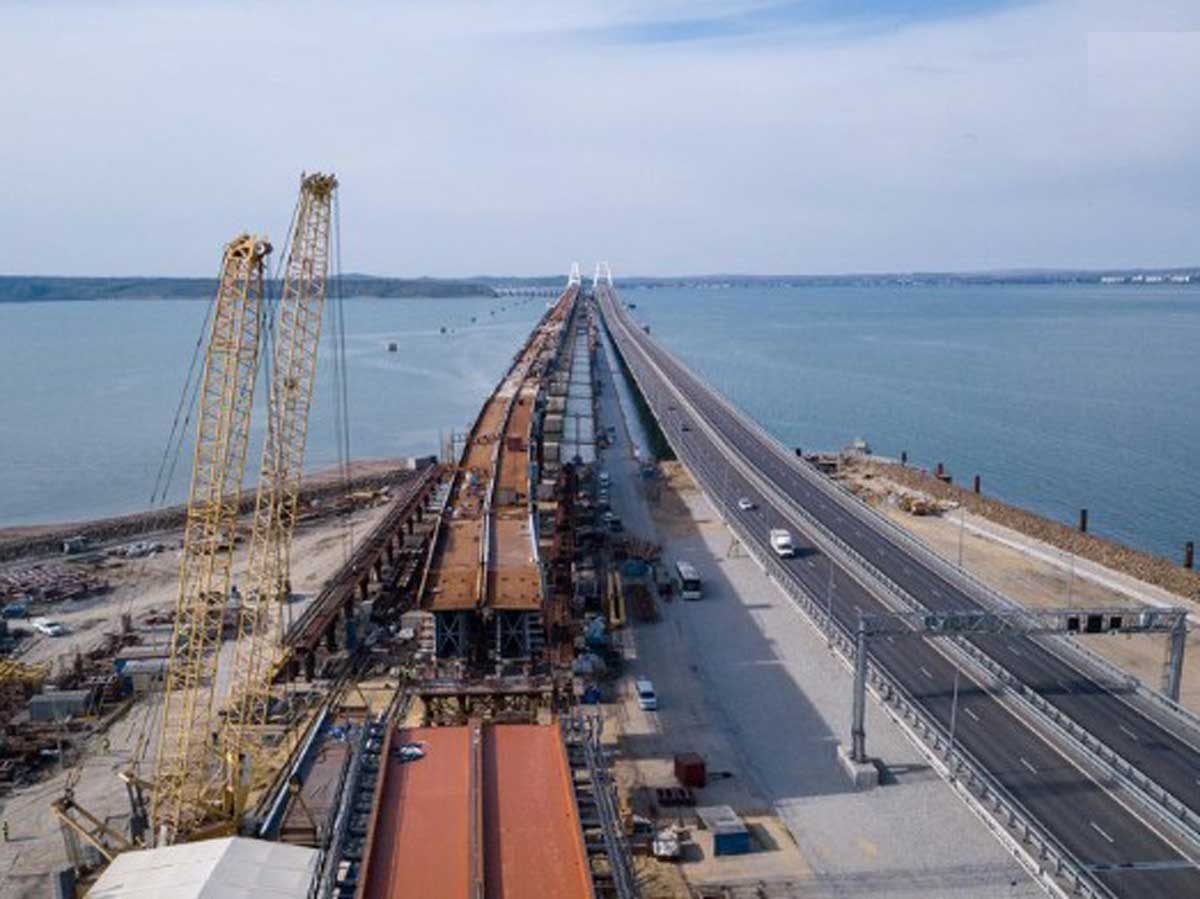 Строительство Крымского моста: оккупанты столкнулись с неожиданной проблемой