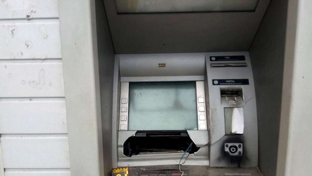 У Харкові підірвали та обікрали банкомат: фото та відео