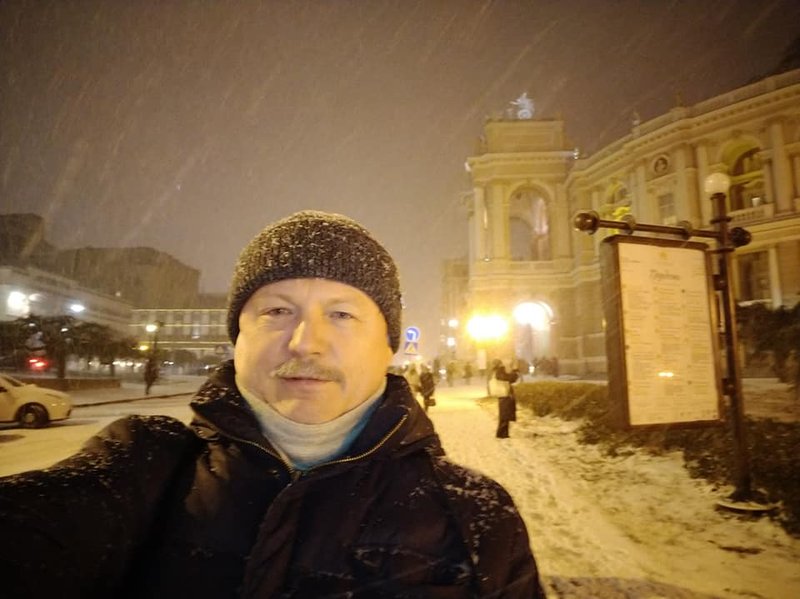 Угрожали изнасилованием: в Киеве коллекторы держали в страхе и терроризировали целую школу (фото)