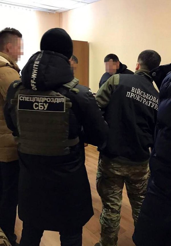 В Одессе подполковника полиции задержали за взятку более 4 тысяч долларов (фото)