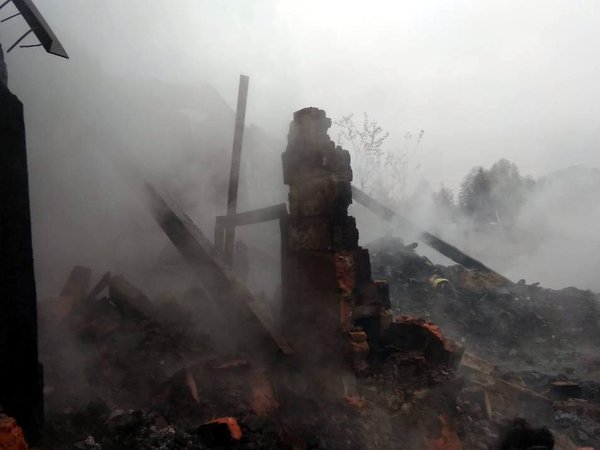 В пожаре под Киевом заживо сгорели маленькие дети