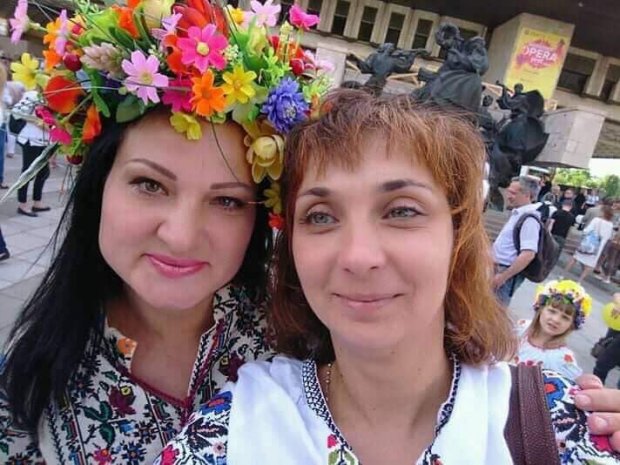 Важкохворою, боролась за Україну: спогади близьких про померлу відому волонтерку Черкашину
