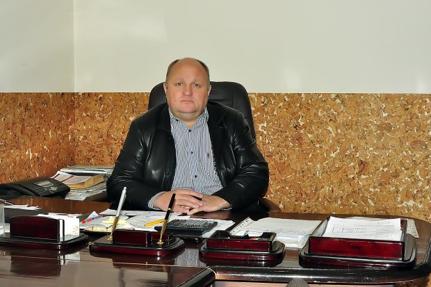 Во двор депутата Волынского облсовета Буська бросили гранату: фото