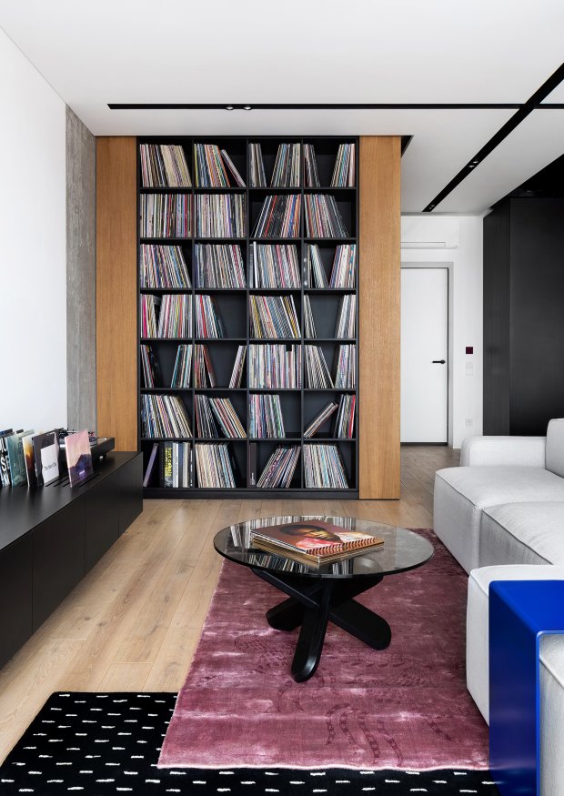 VOV-apartment: эффектный дизайн двухуровневой квартиры в Киеве