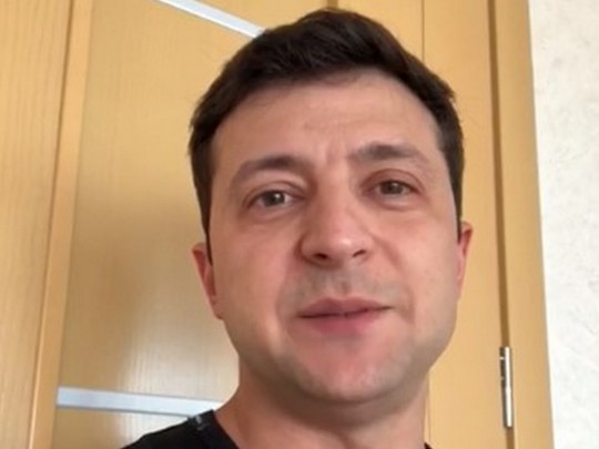 Зеленский в новом видео пообещал создать Раде «неудобства»