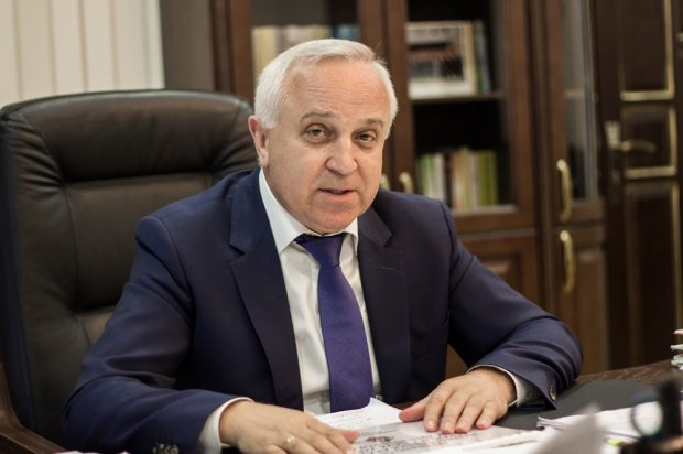Зухвалі схеми а Академії аграрних наук: хто і як привласнив собі державні землі
