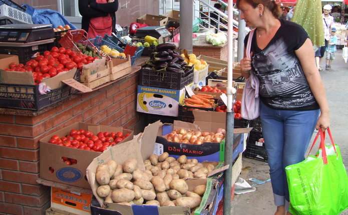 На ринках Чернівців продають золоту картоплю