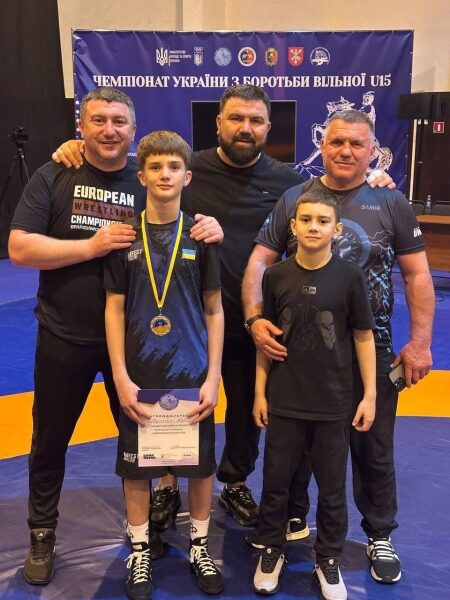 Вільна боротьба. Спортсмени з Одещини привезли з Чемпіонату України (U15) шість нагород