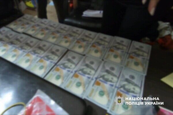 Три тысячи долларов за снятие с розыска: в Одесской области задержали заместителя начальника ТЦК