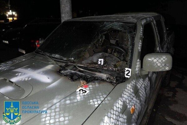 В Одессе молодой человек сжег три военных автомобиля: как его наказал суд