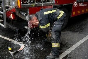 В центре Одессы горел дом: спасали людей, кота и собаку