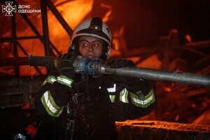 Масштабные пожары в пригороде Одессы: последствия ночной атаки БпЛА
