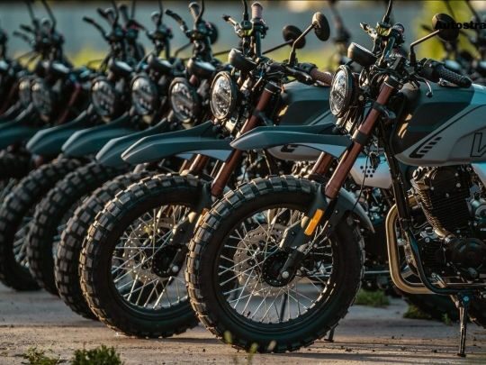 Ця&nbsp;техніка особливо цінна для військових, які працюють на&nbsp;складних ділянках фронту: Autostrada передала ЗСУ мотоцикли