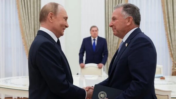 Трамп видит перспективы трёхстороннего саммита после визита посланника в Москву
