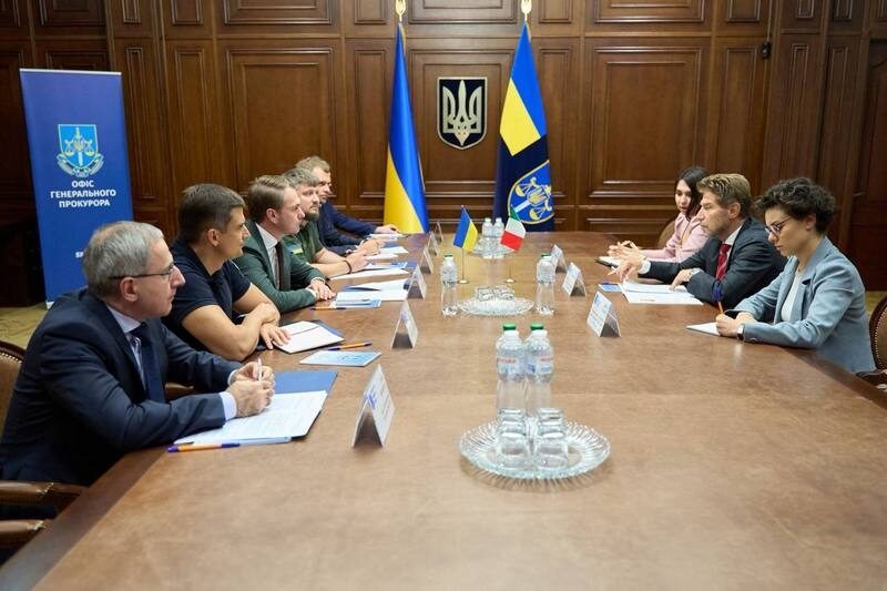Воєнні злочини рф&nbsp;та&nbsp;майбутня робота Спецтрибуналу&nbsp;&mdash; головна тема зустрічі генпрокурора та&nbsp;посла Італії в&nbsp;Україні