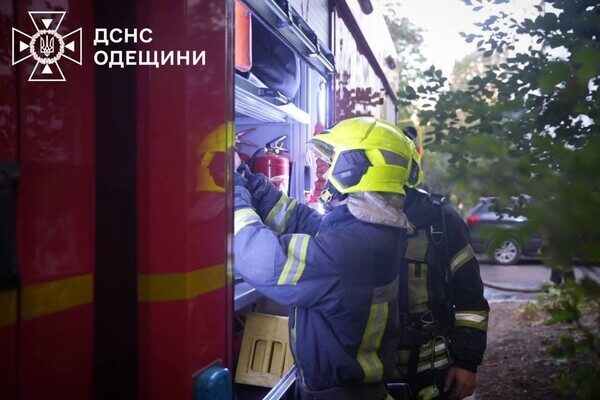 Взрыв в многоэтажке в Одессе: пострадала женщина