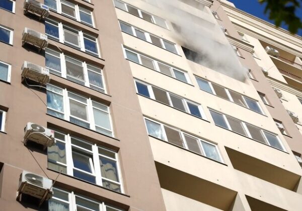 Пожар в ЖК "Одесские традиции": среди спасенных ребенок, есть пострадавшая