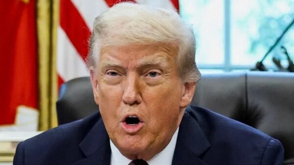 Трамп угрожает The New York Times иском на 15 млрд долларов