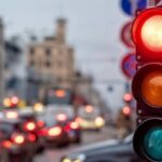 В Одессе ежедневно в 9:00 останавливается движение на восьми перекрестках: светофоры работают в режиме «красный для всех»