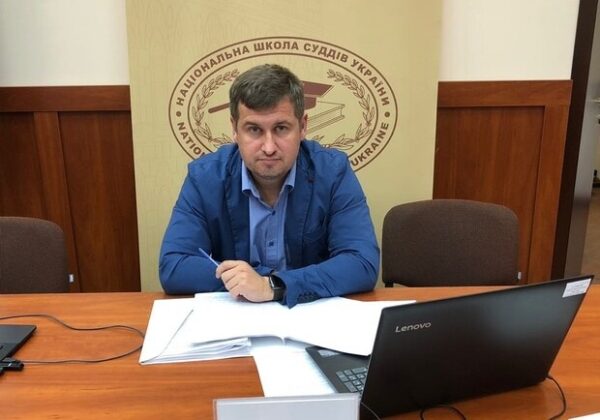 Судью Донцова из Одессы временно отстранили: его подозревают во взяточничестве на 10 тысяч долларов