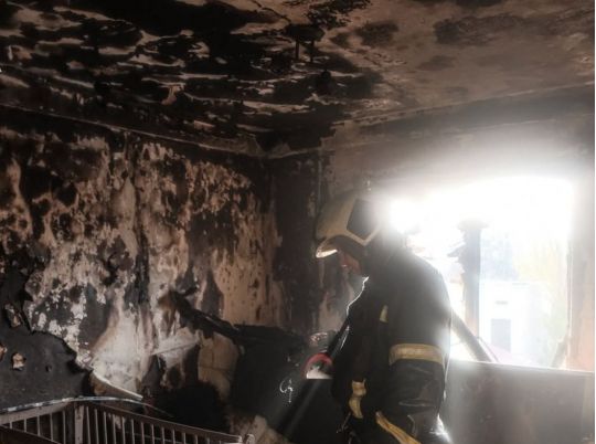 &laquo;Це&nbsp;важке випробування&raquo;: рятувальник гасив пожежу у&nbsp;власній квартирі після атаки дрона